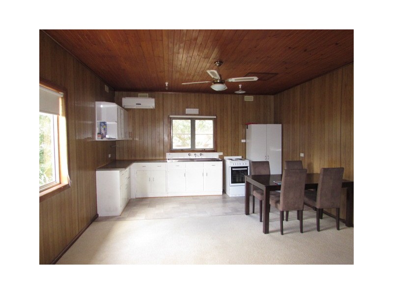 24 Neates Road, Campbells Creek VIC 3451