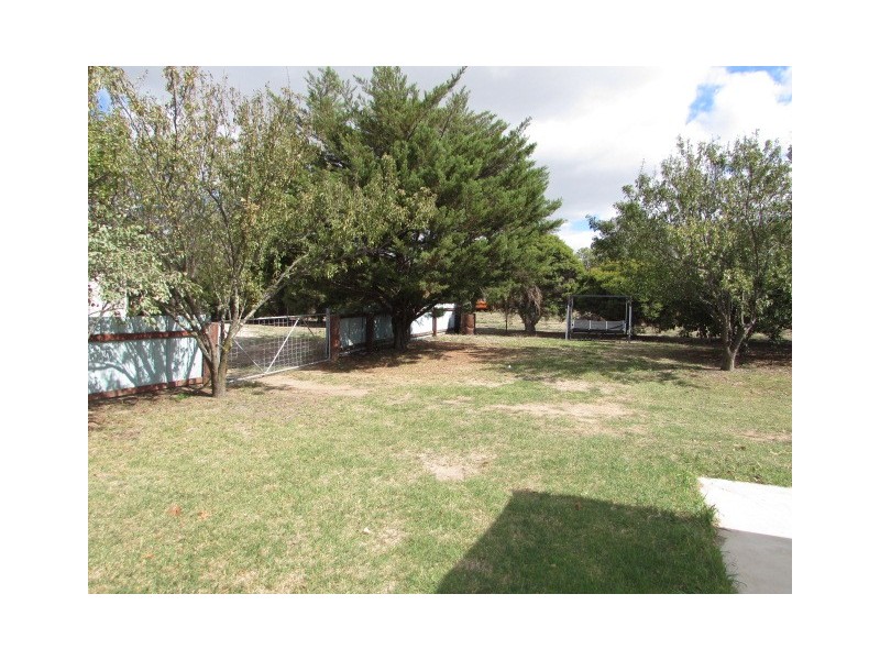 24 Neates Road, Campbells Creek VIC 3451