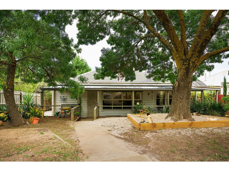 38 Richards Road, Castlemaine VIC 3450