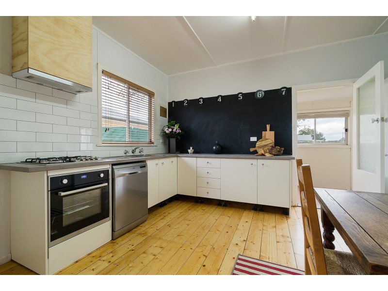 6 Adamson Street, Malmsbury VIC 3446
