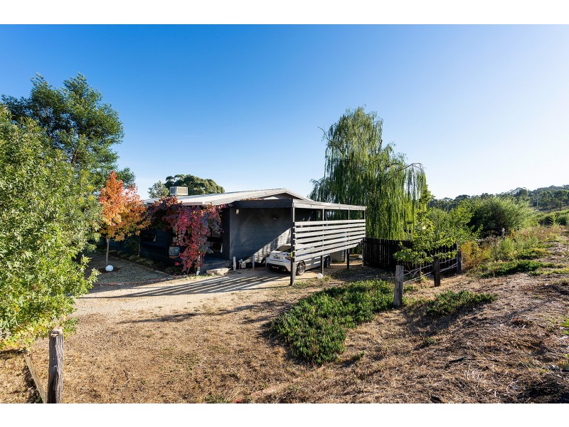 17 Fryers Road, Campbells Creek VIC 3451