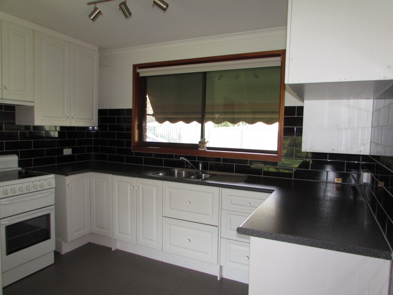 38 Lyons Street, Newstead VIC 3462