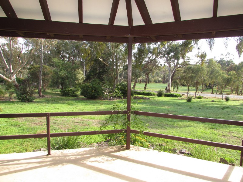 38 Lyons Street, Newstead VIC 3462