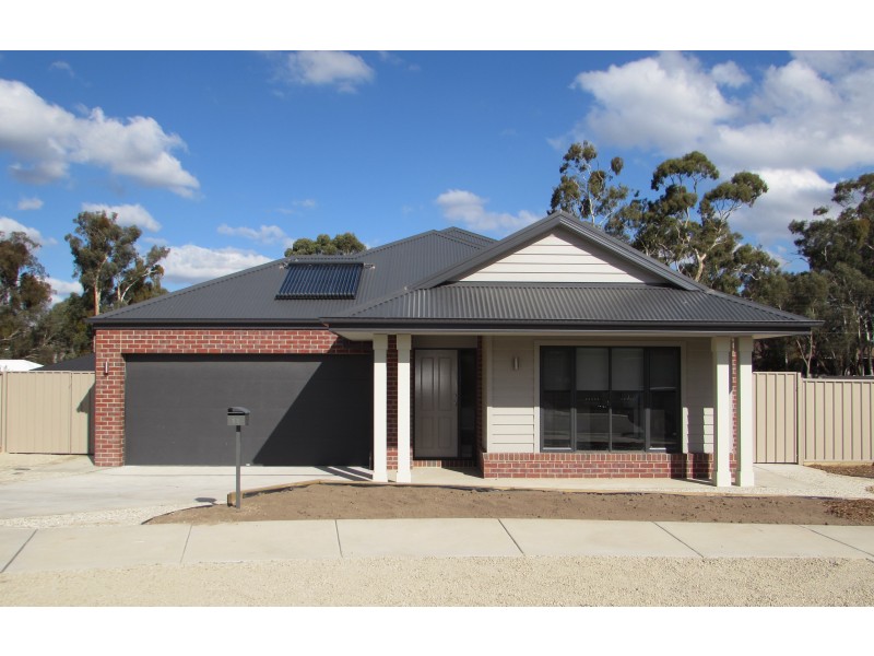 11 Woodman Drive, Mckenzie Hill VIC 3451