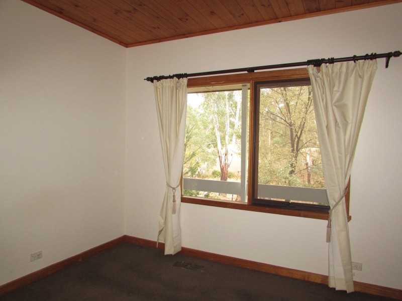 8715 Midland Highway, Barkers Creek VIC 3451