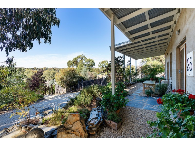 25 North Street, Chewton VIC 3451