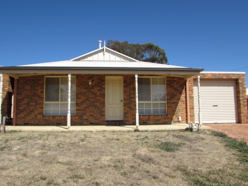 2/48 Etty Street, Castlemaine VIC 3450