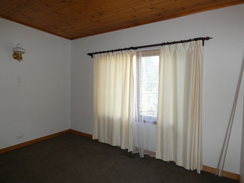 8715 Midland Highway, Barkers Creek VIC 3451