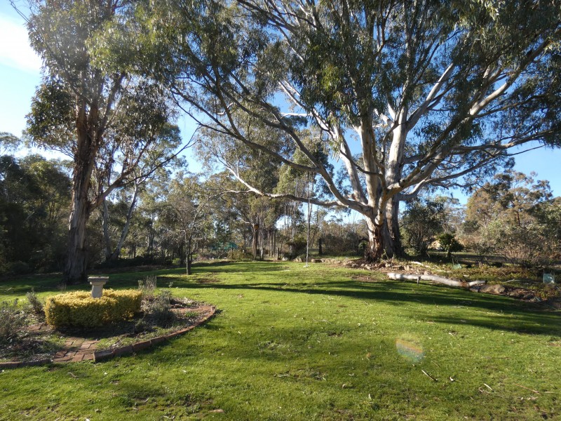 8715 Midland Highway, Barkers Creek VIC 3451