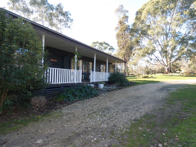 8715 Midland Highway, Barkers Creek VIC 3451