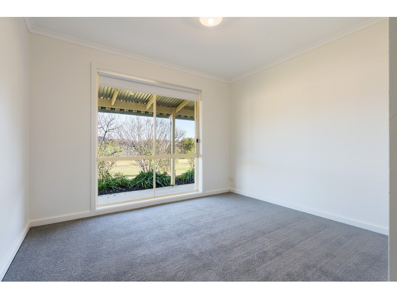 3 Eleanor Drive, Campbells Creek VIC 3451