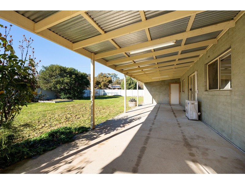 3 Eleanor Drive, Campbells Creek VIC 3451