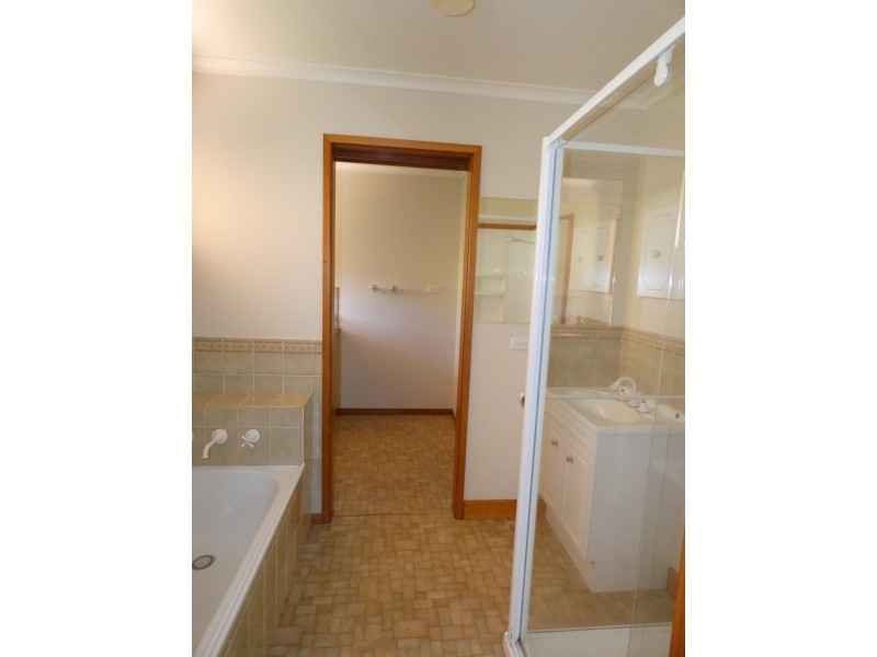 39 Moscript Street, Campbells Creek VIC 3451