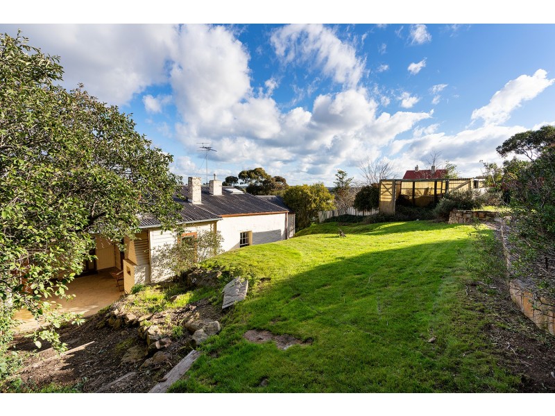73 Lyttleton Street, Castlemaine VIC 3450