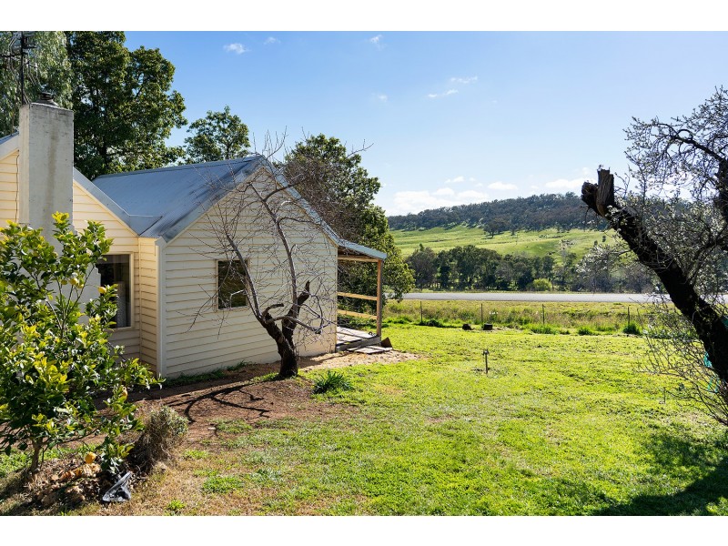 108 Tarilta Road, Guildford VIC 3451