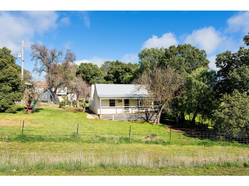 108 Tarilta Road, Guildford VIC 3451