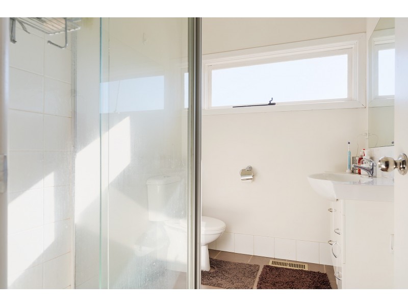 180 Pyrenees Highway, Elphinstone VIC 3448