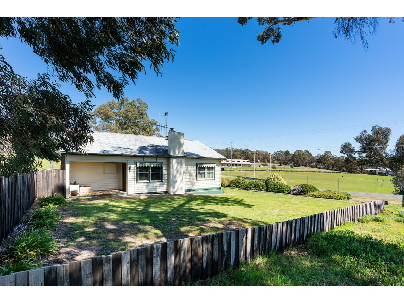 21 Mills Road, Harcourt VIC 3453