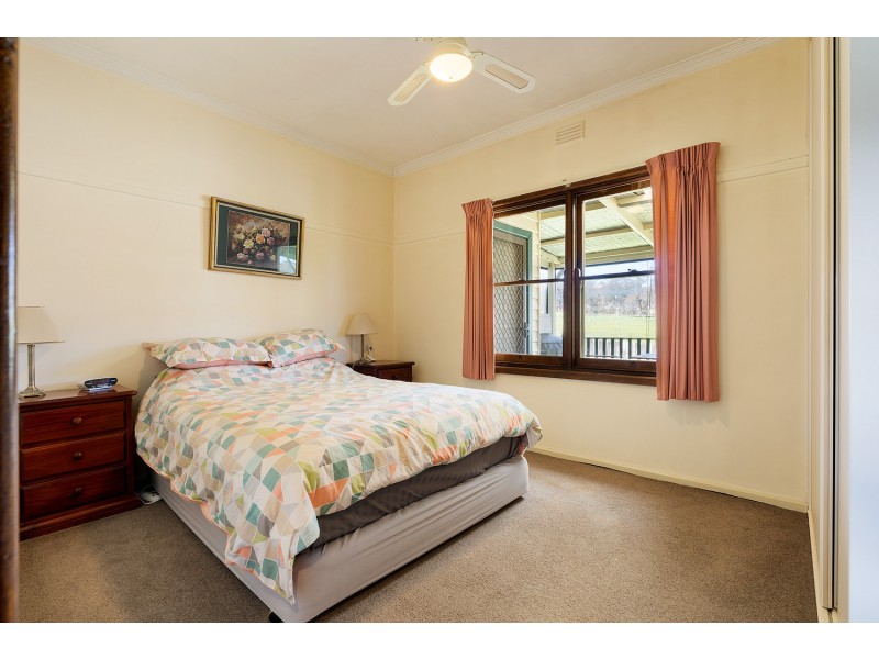 21 Mills Road, Harcourt VIC 3453