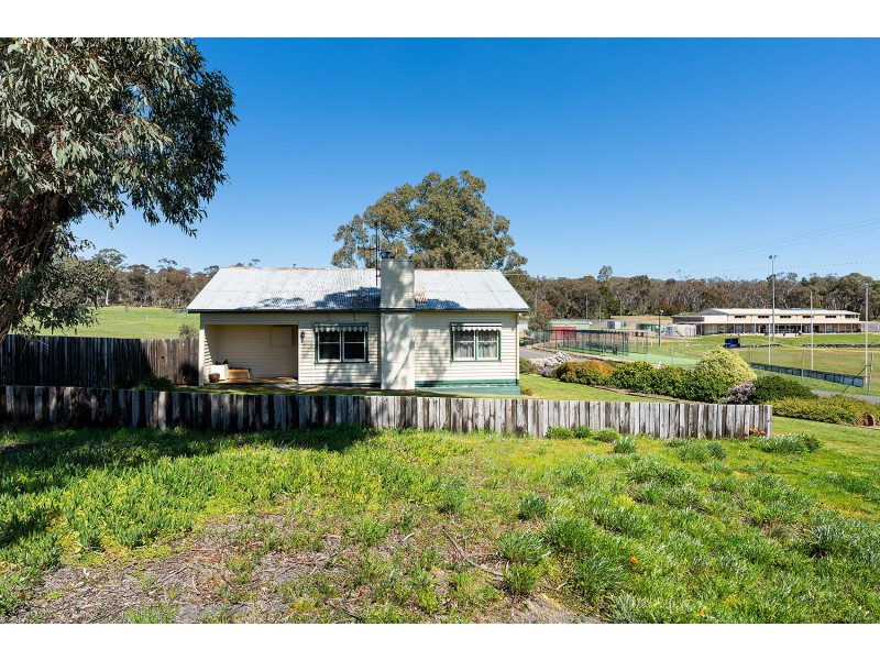 21 Mills Road, Harcourt VIC 3453