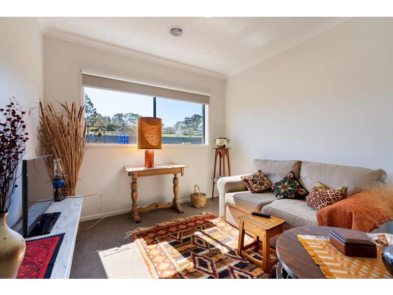 12 Carloway Drive, Castlemaine VIC 3450