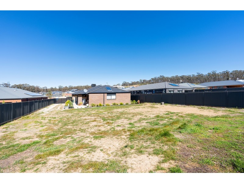 12 Carloway Drive, Castlemaine VIC 3450