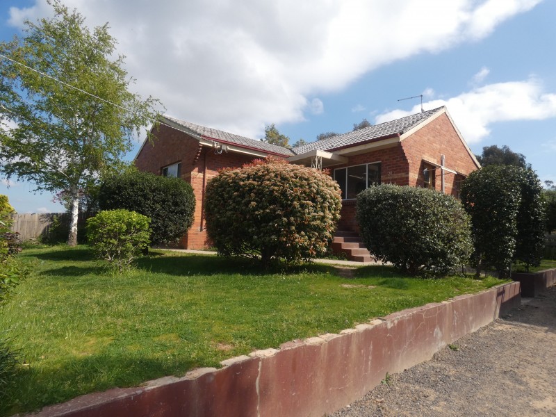 20 Ray Street, Castlemaine VIC 3450