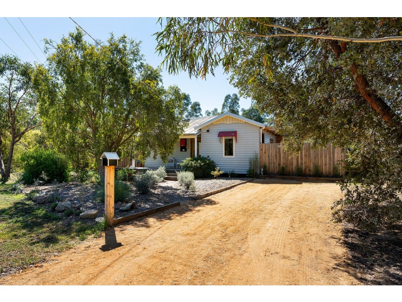 1 Brandt Street, Newstead VIC 3462