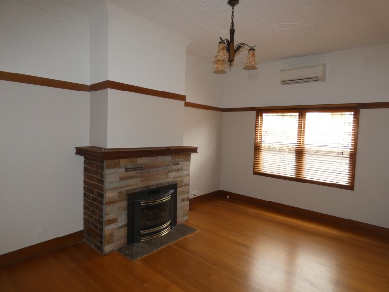 86 Mostyn Street, Castlemaine VIC 3450