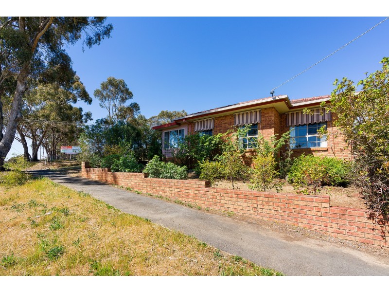 64 Blakeley Road, Castlemaine VIC 3450