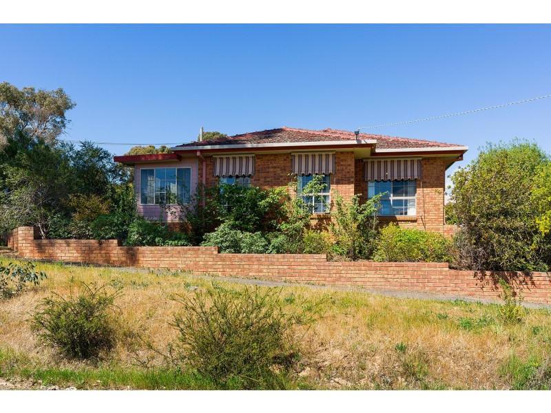 64 Blakeley Road, Castlemaine VIC 3450