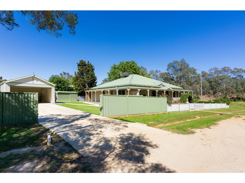 364 Barker Street, Castlemaine VIC 3450