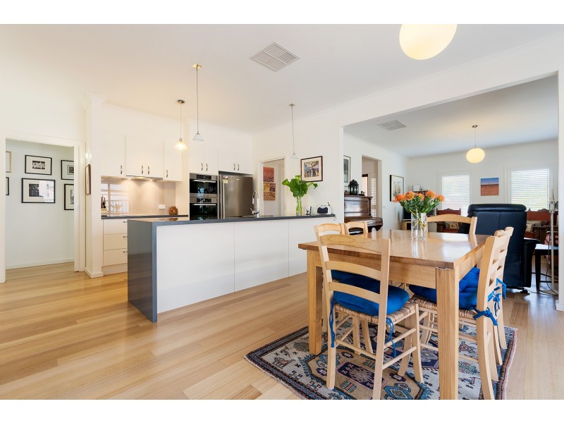 2 Domain Drive, Castlemaine VIC 3450