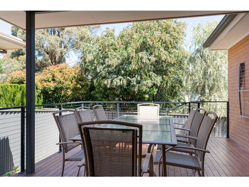 2 Domain Drive, Castlemaine VIC 3450