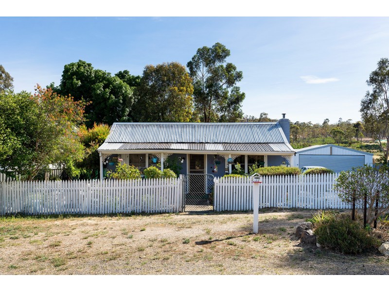 27 Fryers Road, Campbells Creek VIC 3451