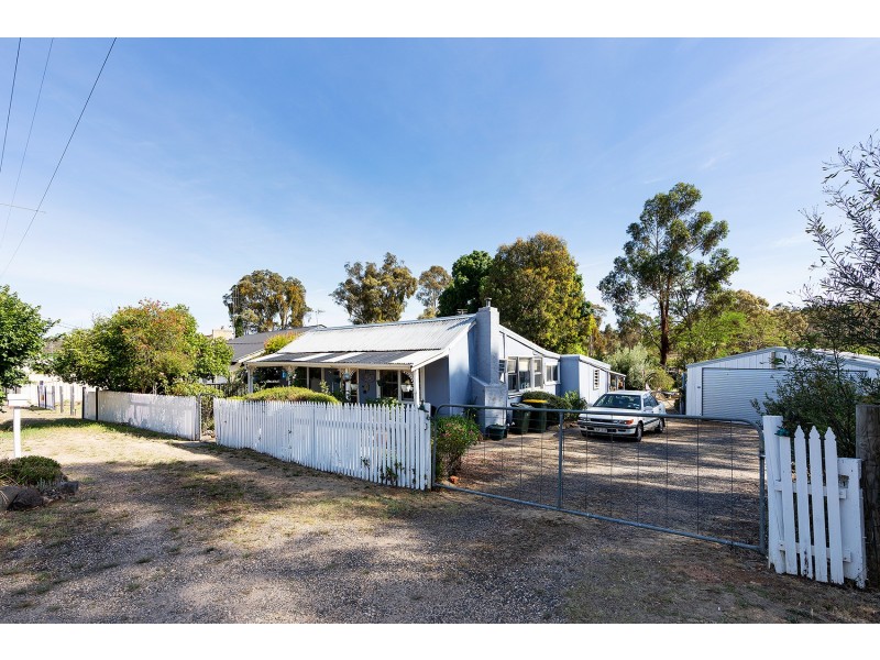 27 Fryers Road, Campbells Creek VIC 3451