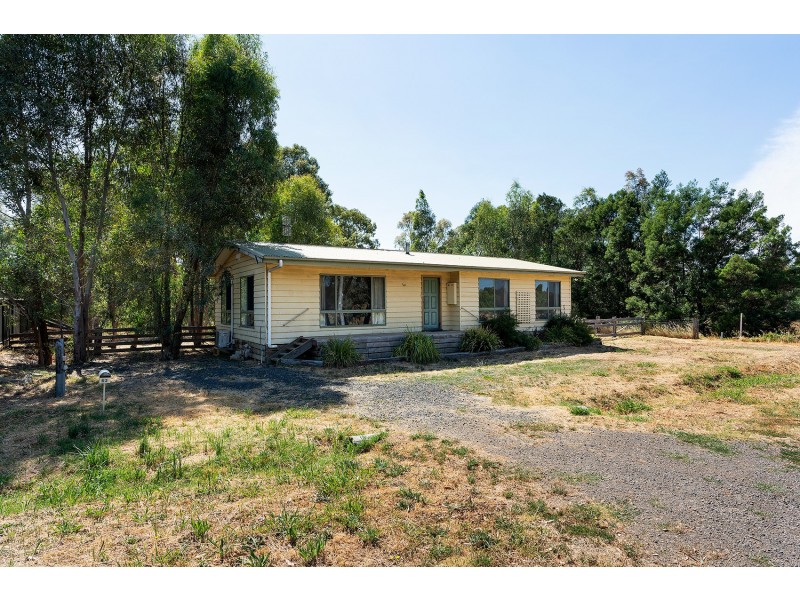 63 Elizabeth Street, Campbells Creek VIC 3451