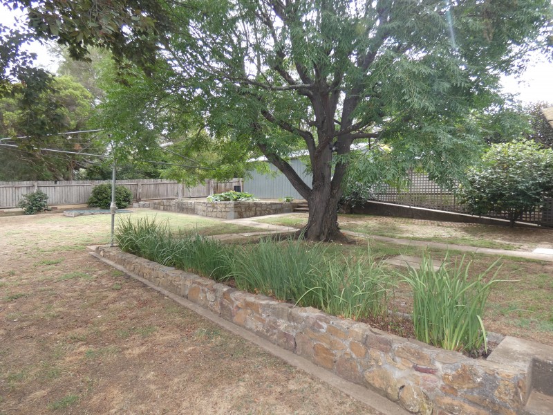 5 Lawson Parade, Castlemaine VIC 3450