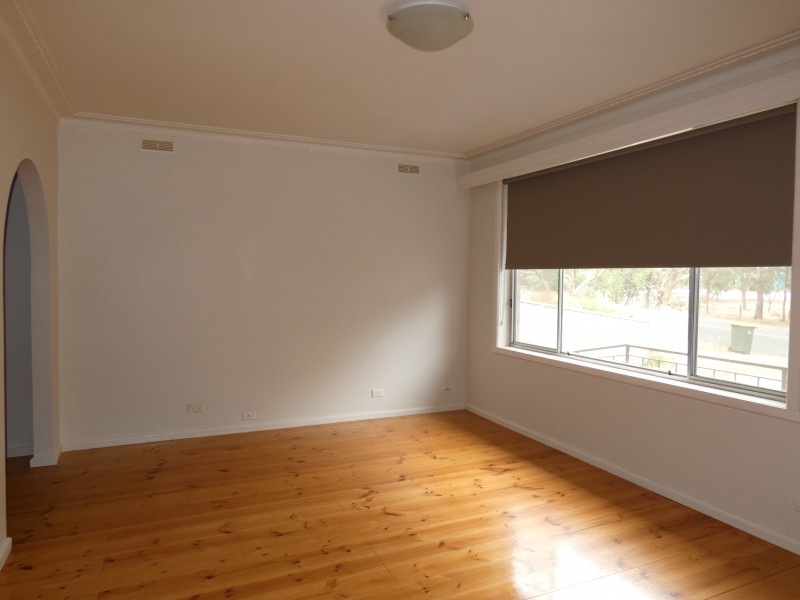 5 Lawson Parade, Castlemaine VIC 3450