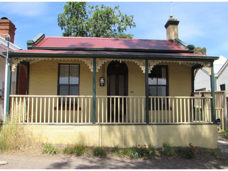 84 Hargraves Street, Castlemaine VIC 3450