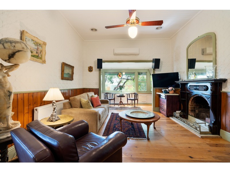 50 Urquhart Street, Castlemaine VIC 3450