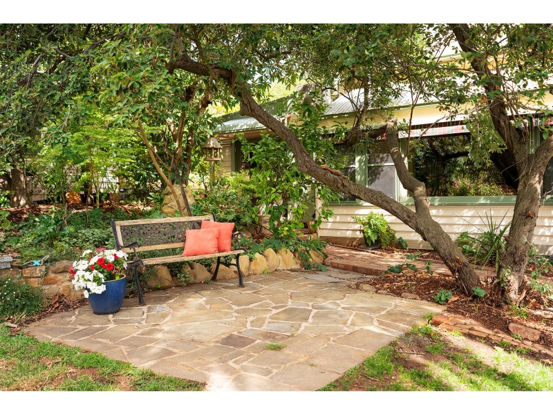 50 Urquhart Street, Castlemaine VIC 3450