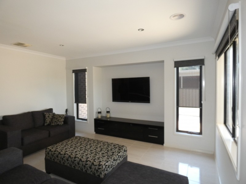 24 Chapmans Road, Castlemaine VIC 3450