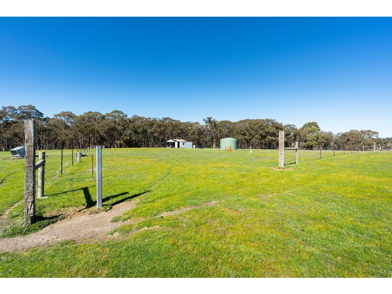 255 Pollards Road, Elphinstone VIC 3448