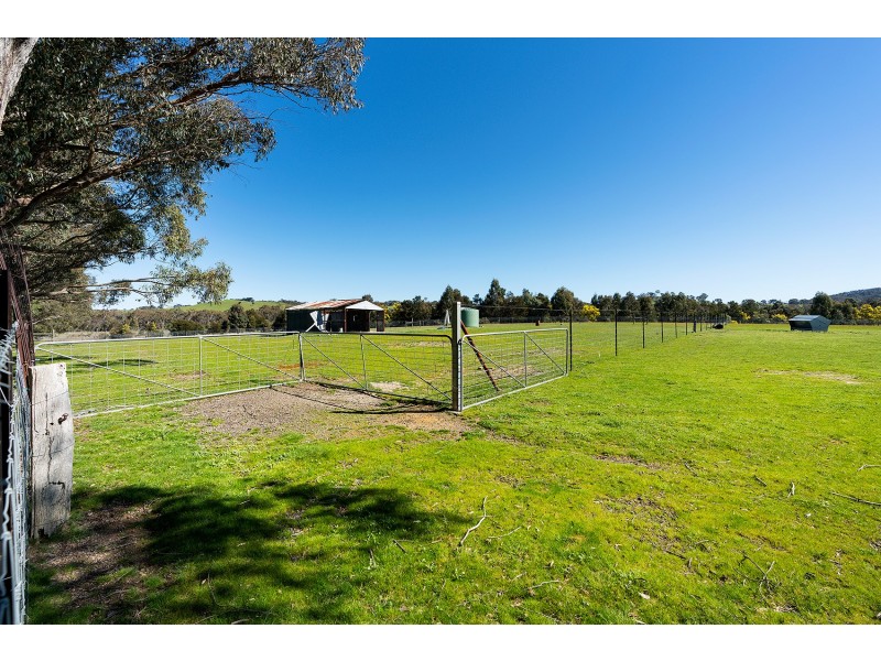 255 Pollards Road, Elphinstone VIC 3448