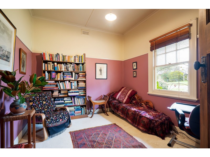 9 Adams Street, Castlemaine VIC 3450