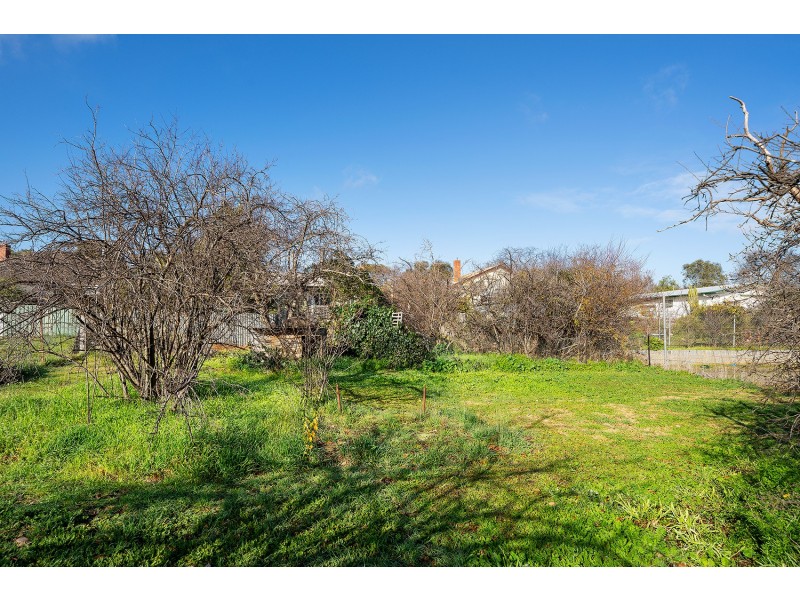 9 Adams Street, Castlemaine VIC 3450