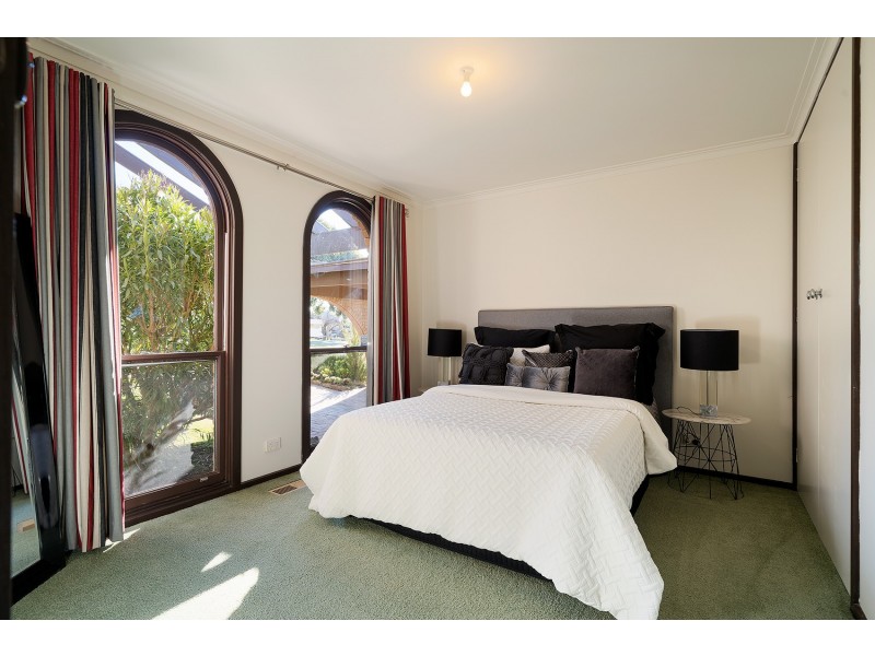 104 Farnsworth Street, Castlemaine VIC 3450