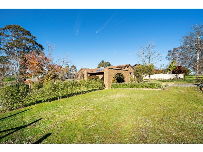 104 Farnsworth Street, Castlemaine VIC 3450