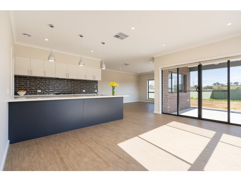 6 Tackane Court, Campbells Creek VIC 3451